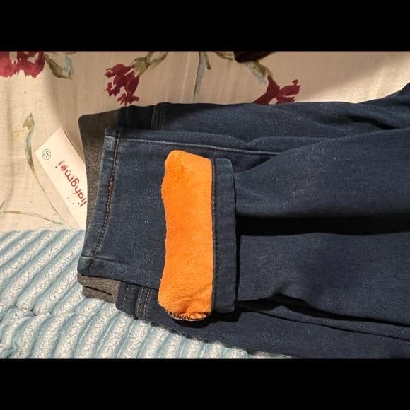 two women's jeans for winter - Picture 3 of 4